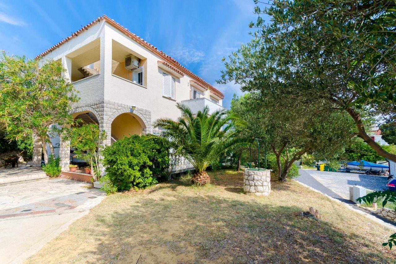 Apartments Sime Lopar Exterior foto
